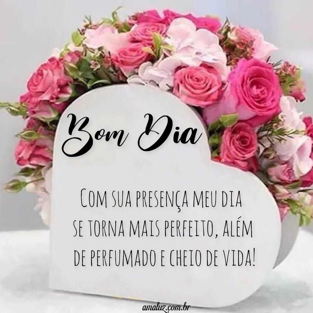 Cartão de flor de coração e bom dia